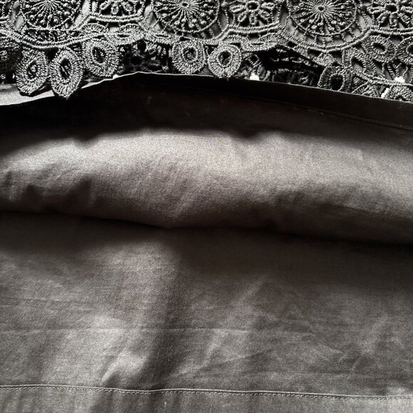 Talbots Black Crochet Skirt Size 10 - Picture 6 of 7